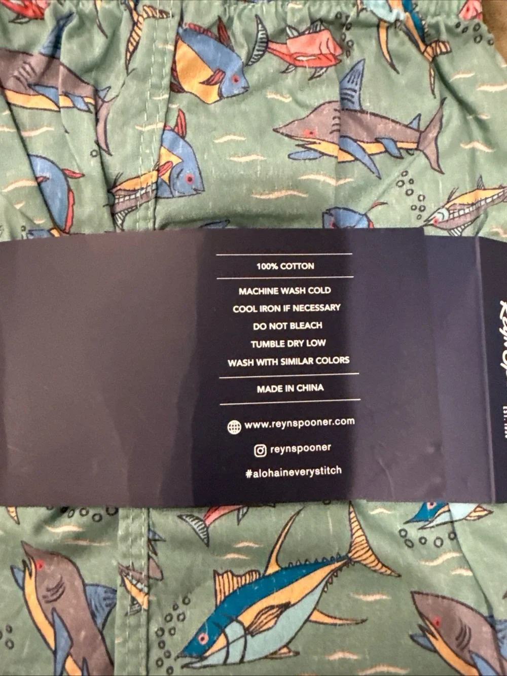 Reyn Spooner I'A Wikiwiki Boxers leaf green limited issue fish size m